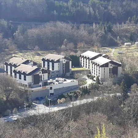 Confortable Avec Balcon A Brides-les-bains, Pour 4 Pers, Proche Thermes Et Centre-village - Fr-1-512-271 Apartment Brides-les-Bains