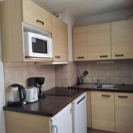 Confortable Avec Balcon A Brides-les-bains, Pour 4 Pers, Proche Thermes Et Centre-village - Fr-1-512-271
